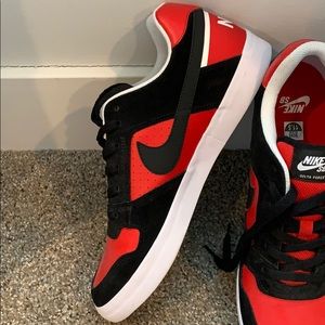 Men’s Nike Delta Force Sneakers